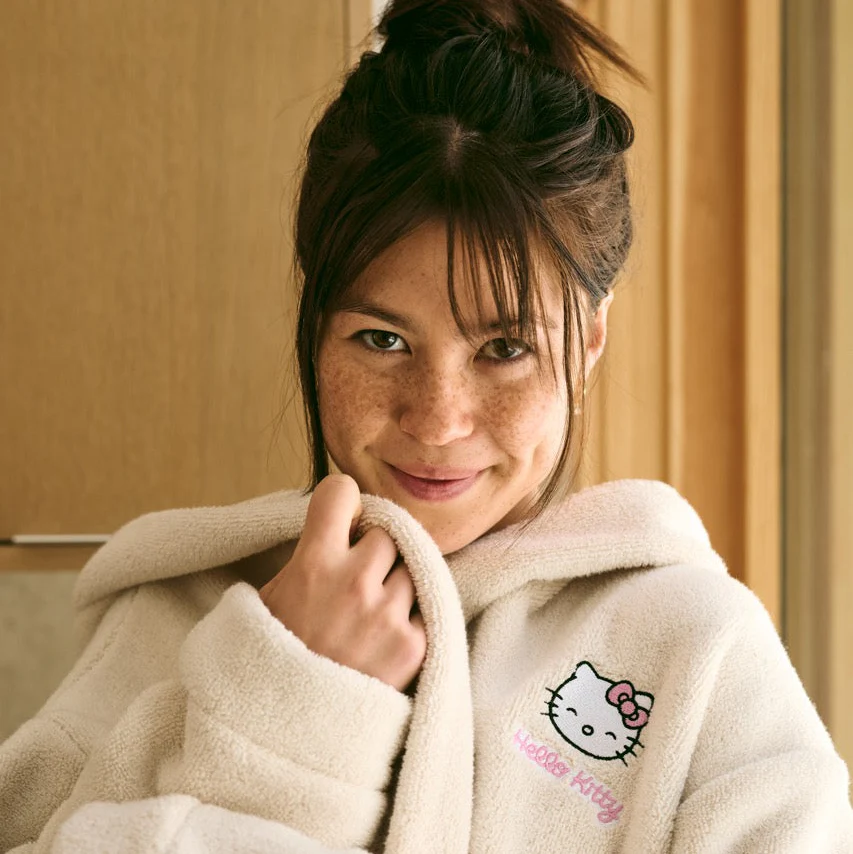 Hello Kitty x Brunch Essential Robe (Cream)