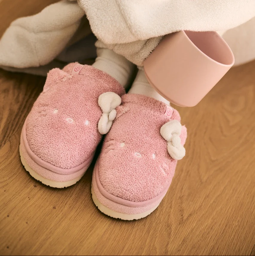Hello Kitty x Brunch Puff XXL Slipper (Pink Berry)
